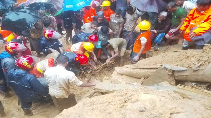 কক্সবাজারের উখিয়ায় রোহিঙ্গা ক্যাম্পে পাহাড়ধসে ১০ জনের মৃত্যু হয়েছে